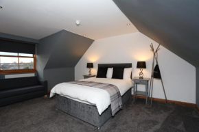  The Square Hotel  Кинтор